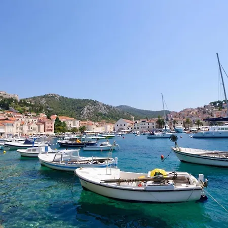 公寓 In With Sea View, Balcony, Air Conditioning, Wi-fi *