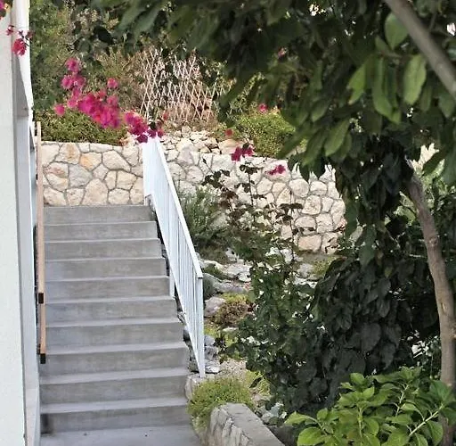 Apartment In With Sea View, Balcony, Air Conditioning, Wi-fi Hvar Town