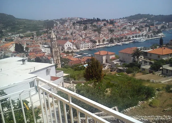 In With Sea View, Balcony, Air Conditioning, Wi-fi Hvar Town