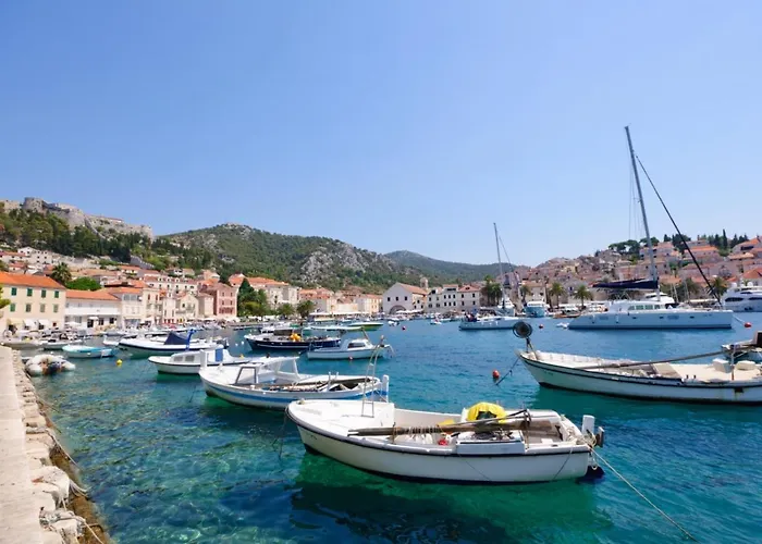 Lejlighed In With Sea View, Balcony, Air Conditioning, Wi-fi *